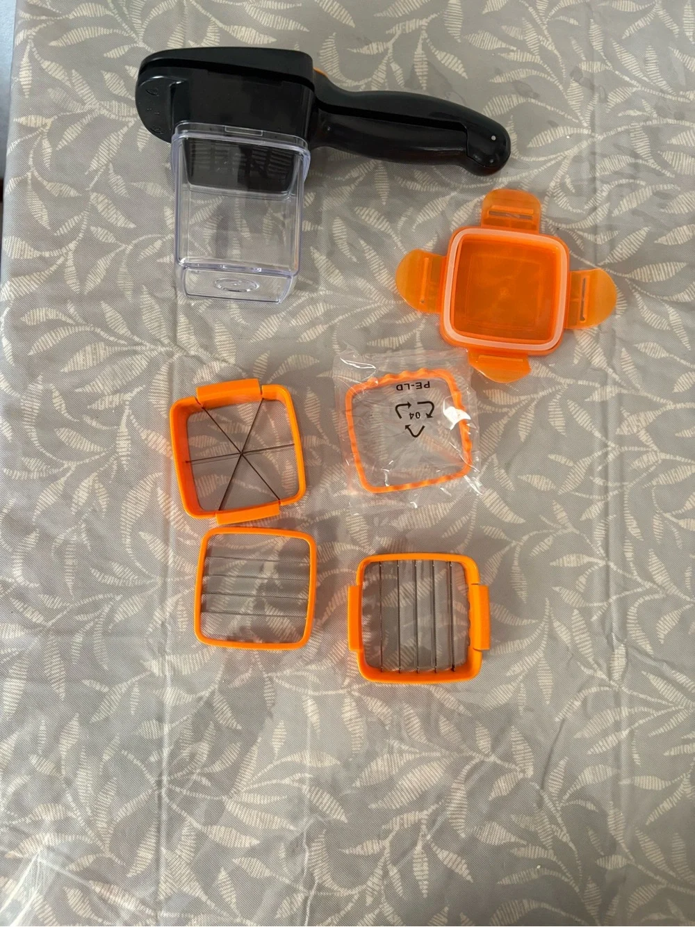NutriChopper Black Handheld Vegetable and Fruit Chopper